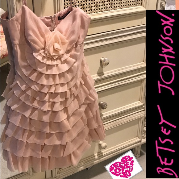 Betsey Johnson Dresses & Skirts - Betsy Johnson Dress size 0